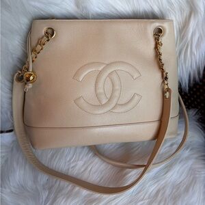 AUTHENTIC CHANEL beige caviar 24k gold vintage executive tote